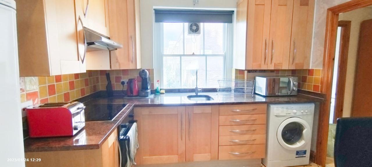 Flat 2, 6 Tauton Mews In Marylebone Apartment London Bagian luar foto