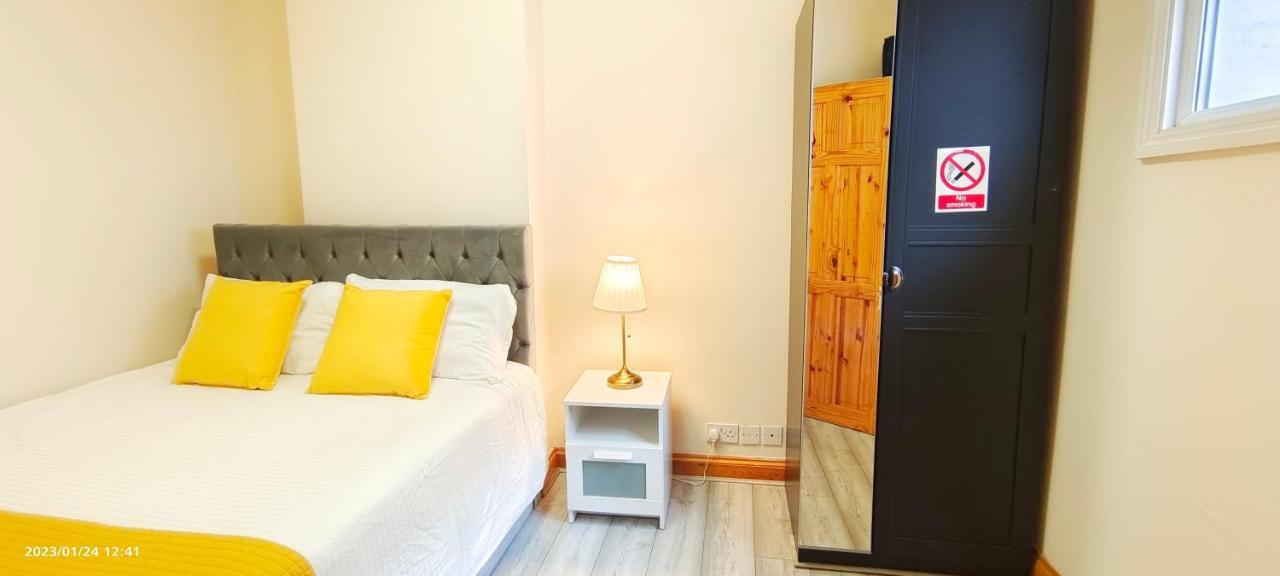 Flat 2, 6 Tauton Mews In Marylebone Apartment London Bagian luar foto