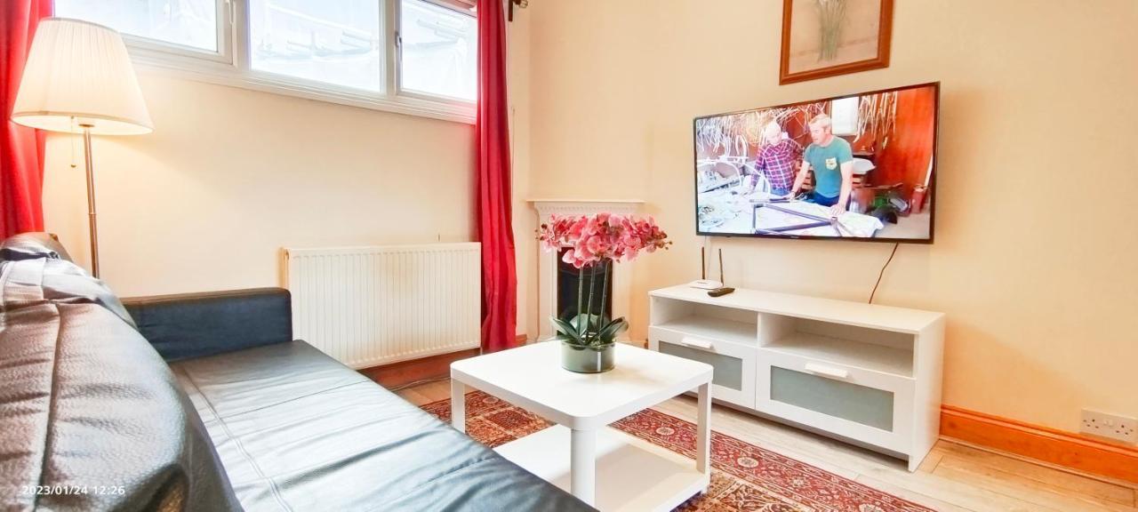 Flat 2, 6 Tauton Mews In Marylebone Apartment London Bagian luar foto