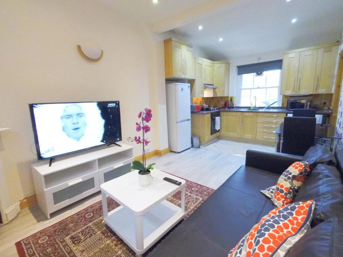 Flat 2, 6 Tauton Mews In Marylebone Apartment London Bagian luar foto
